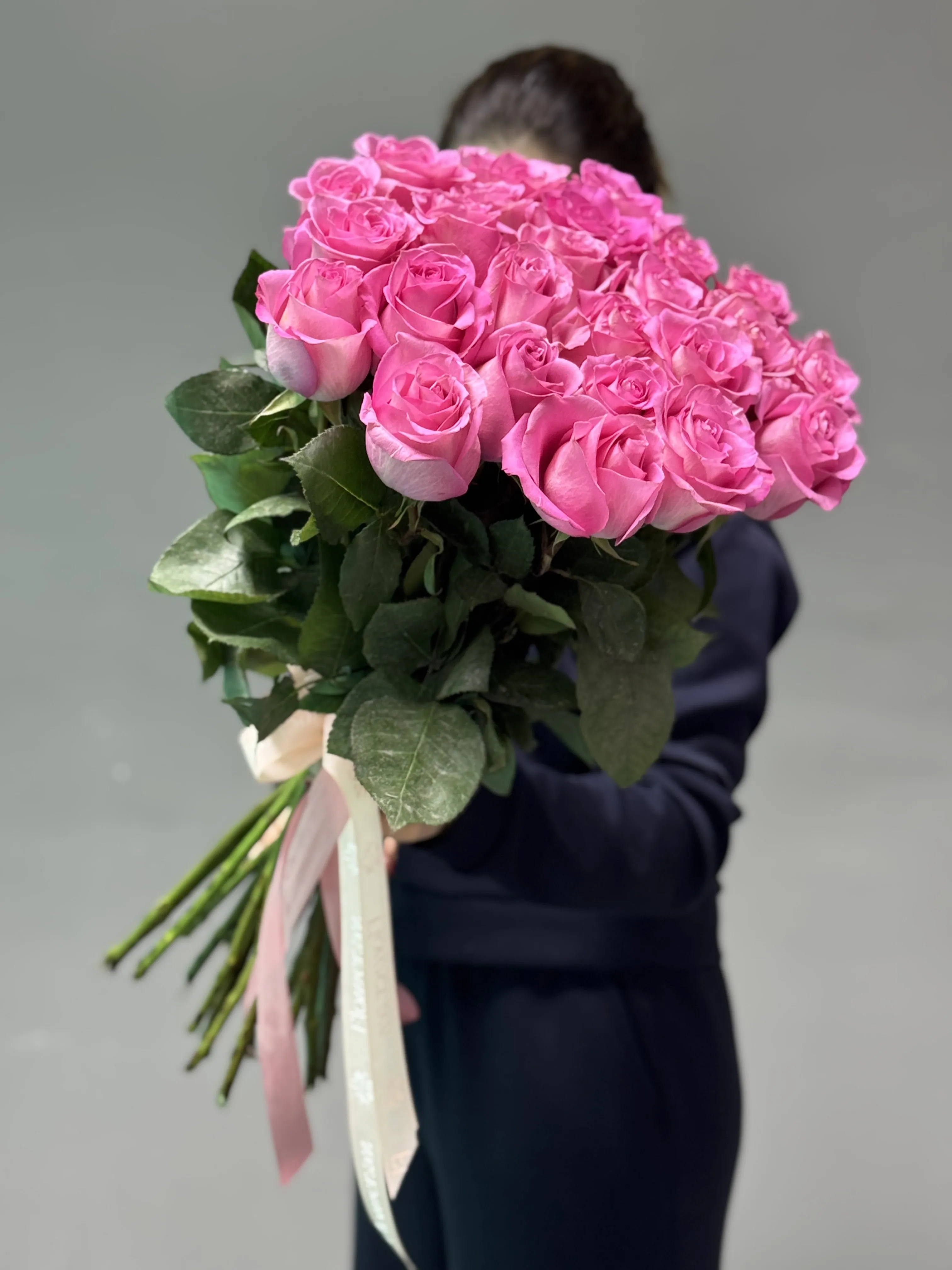 25 Tünd Çəhrayı Ekvador Qızılgül  