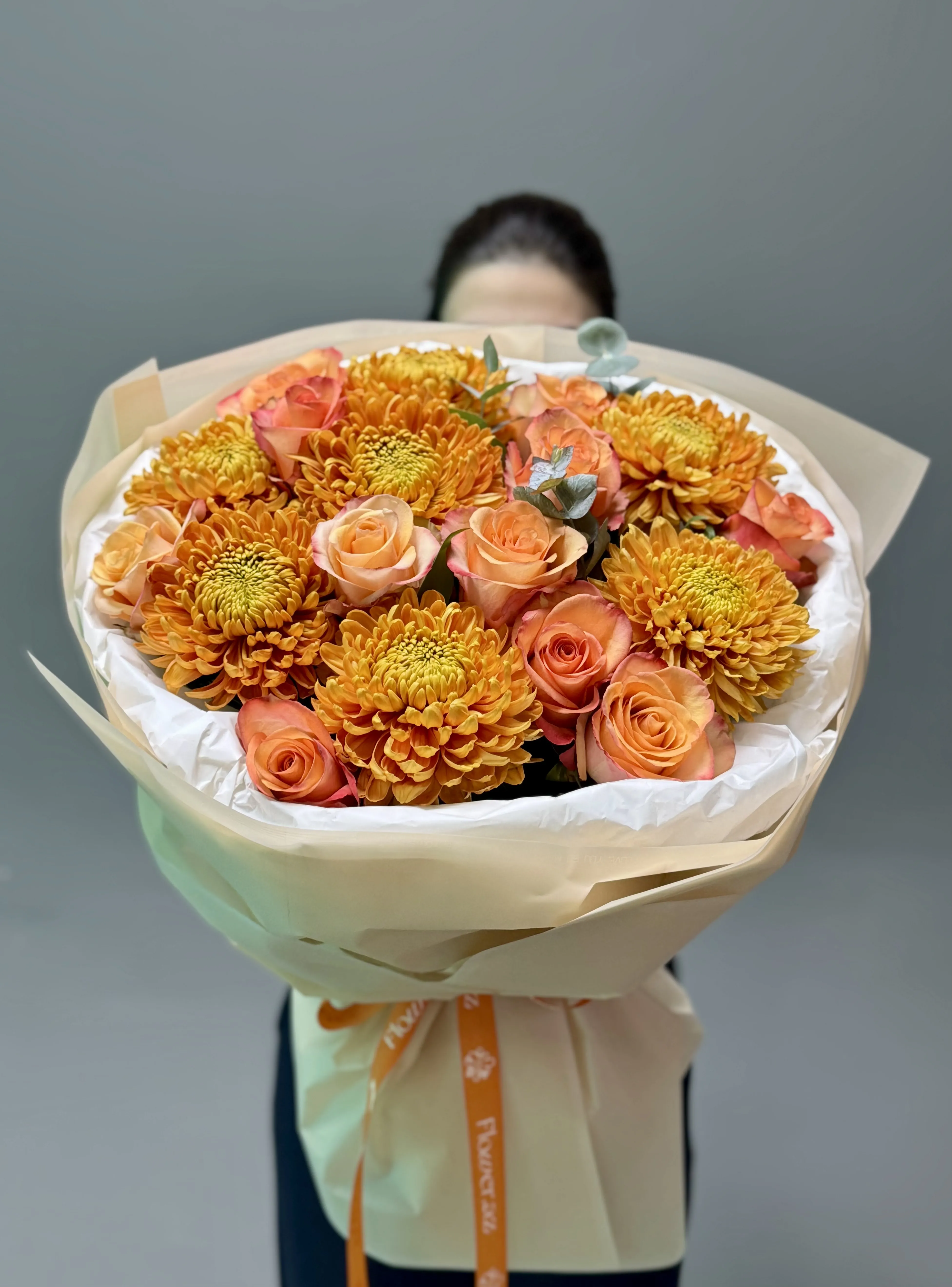 Xrizantema ilə Ekvador Qızılgül Buketi