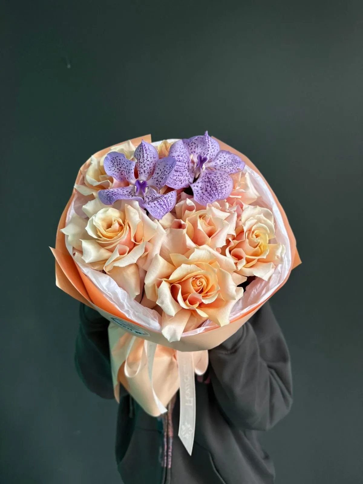 Gül & Vanda Orxideya 