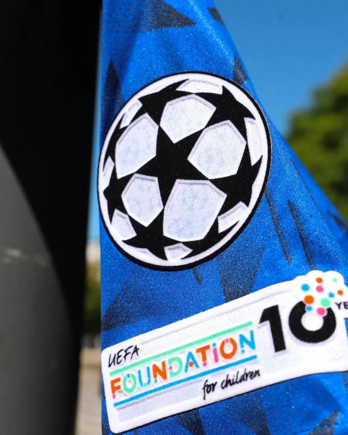 Yeni mövsüm, göy, özəl imzalı