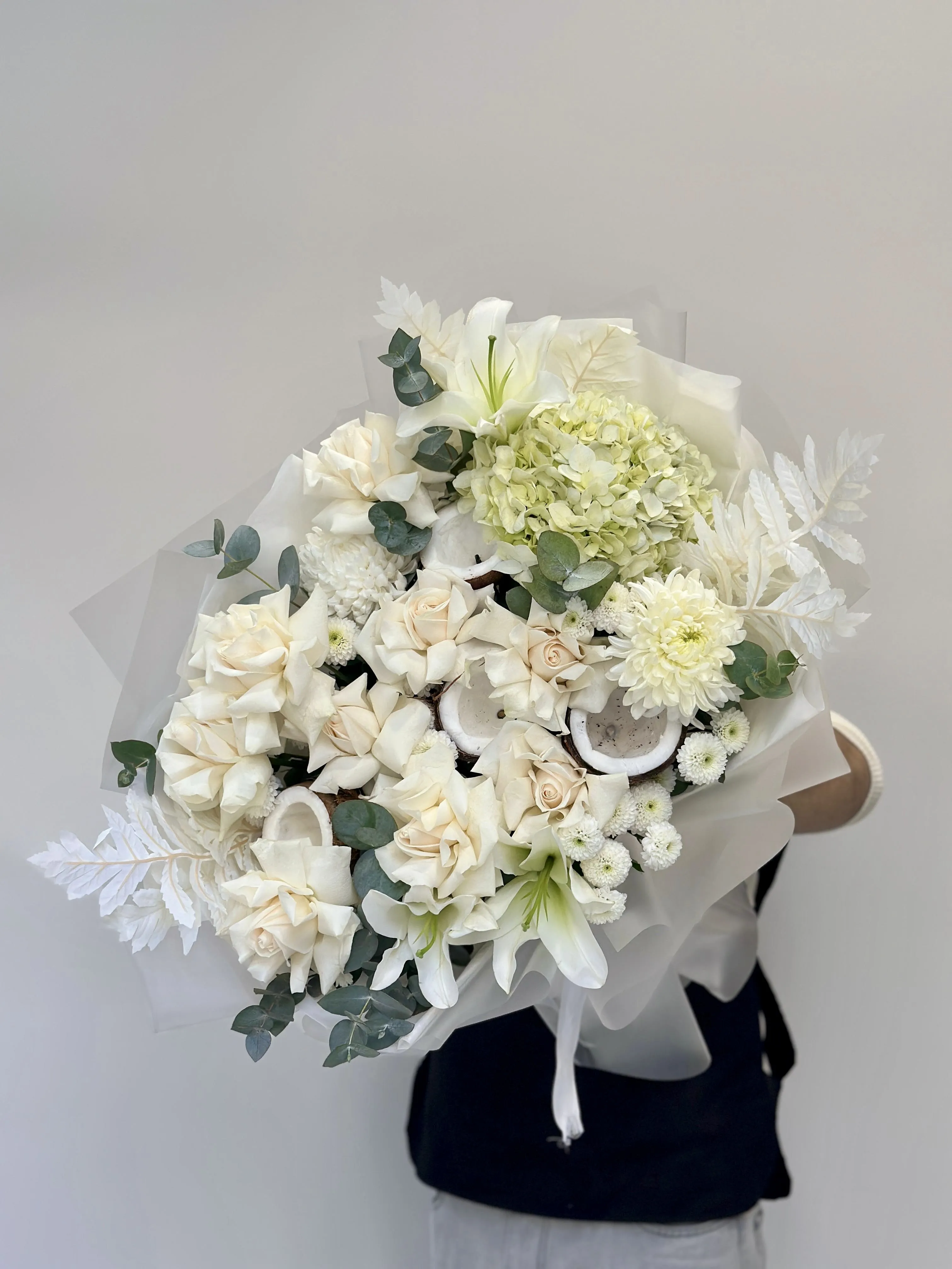 Ağ Günəş Gözəlliyi Buketi