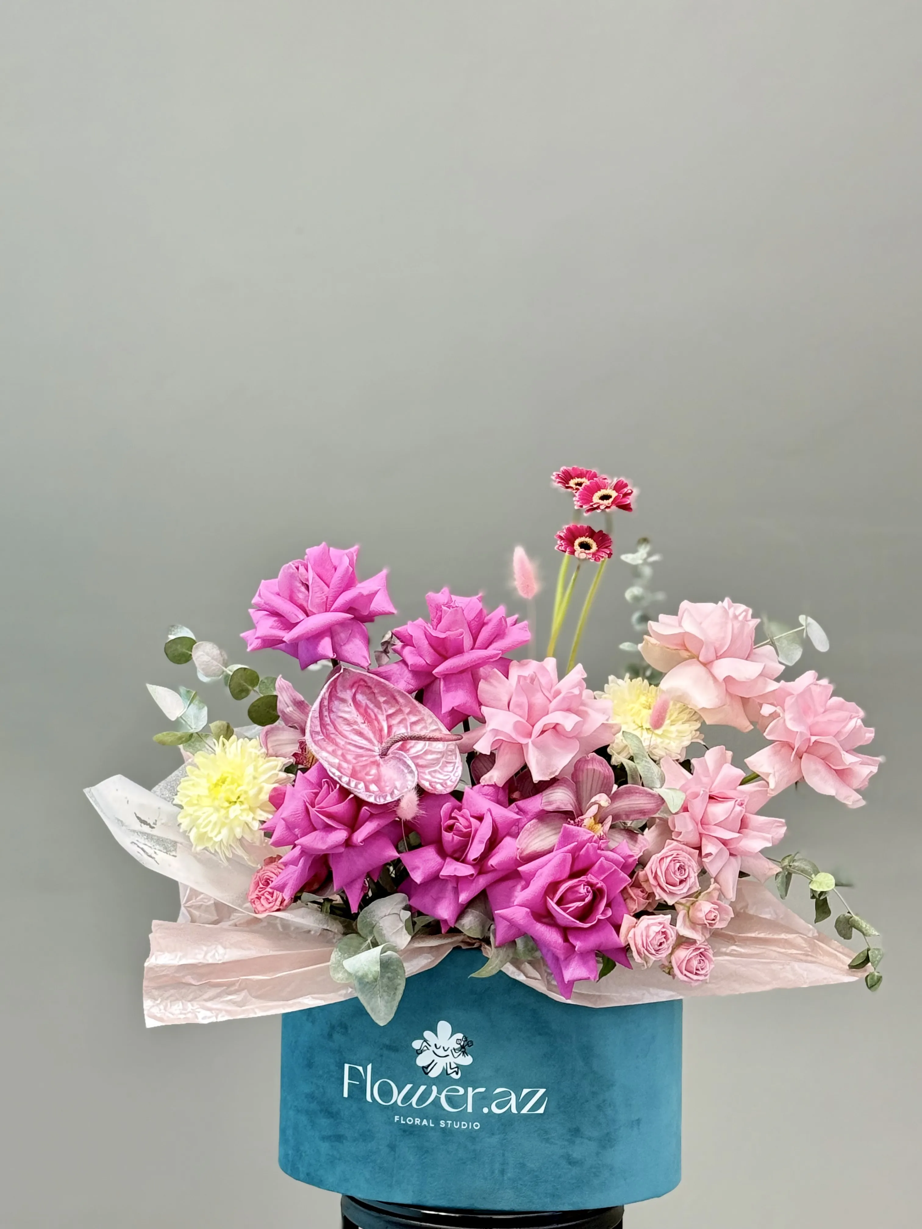 Çəhrayı Ekvador Gülləri Kompozisiyası